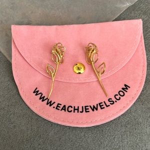 Each Jewels Rosalie Rose Studs - never worn with storing bag
